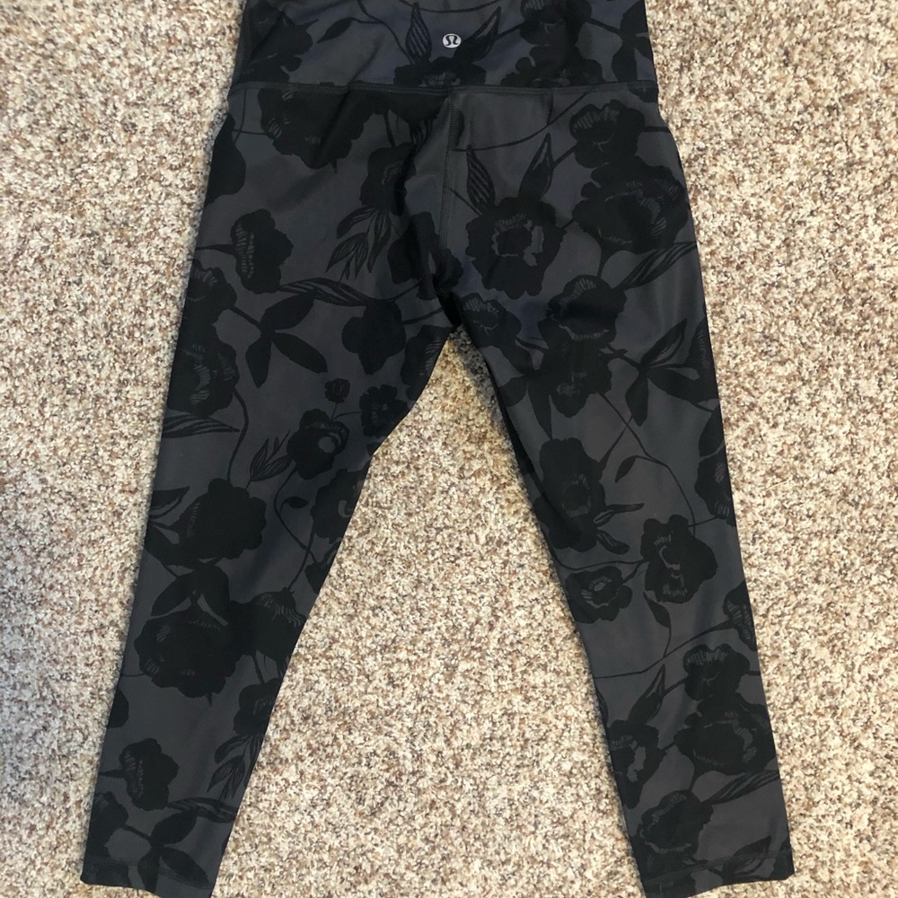 Black floral Capri lulus workout pants